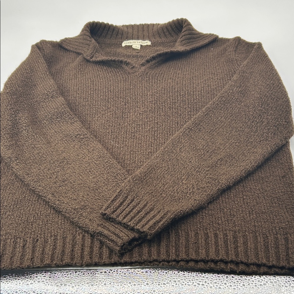 Carolyn Taylor women’s V-Neck Sweater - Rich Brown - Picture 13 of 16